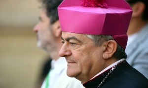 Sparatoria in pieno giorno a Lecce: il messaggio dell&#039;Arcivescovo Michele Seccia