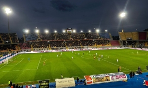 Piccoli e Ramadani a segno con Banda, incontenibile il Lecce supera il Frosinone