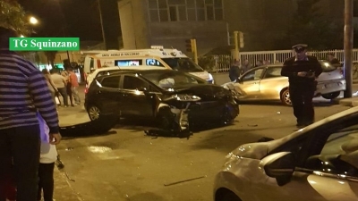 Incidente tra via Montegrappa e via R. Sanzio, si registrano in tutto sei feriti