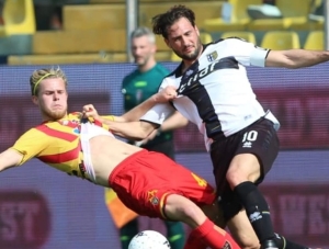 Finisce senza gol a Parma, un altro pari del Lecce  (il quarto di fila)