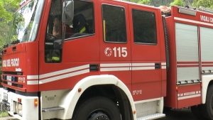 Rubato a Carmiano, trovato in fiamme a Campi: furgone distrutto