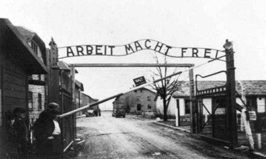 Si commemorano tutte le vittime dell&#039;Olocausto, la pagina più atroce della storia contemporanea