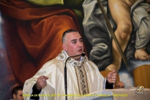 Proposta di cittadinanza onoraria per don Alessandro, nuovo parroco a Squinzano