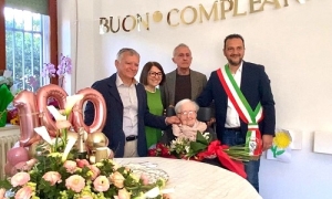 Novoli ha una nuova centenaria: festa per nonna Uccia