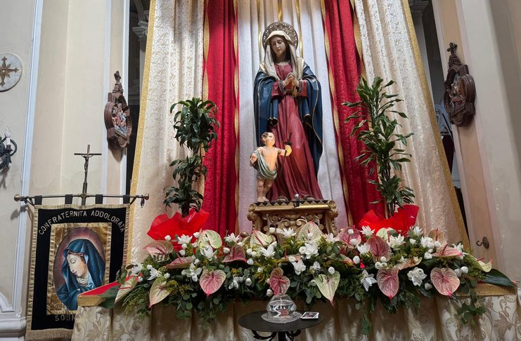 Squinzano celebra la Madonna Addolorata in un tempo ferito che cerca consolazione
